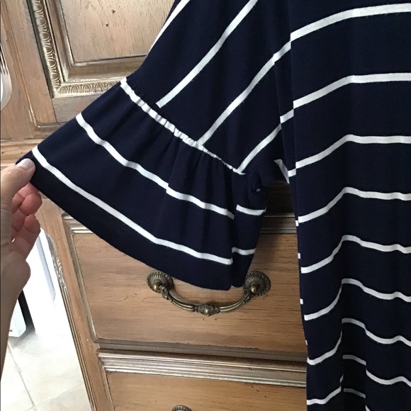 Striped Ruffle sleeve Top - Picture 4 of 10